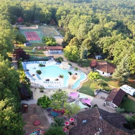 Mobil Spacieux 4 Avec Terrasse - Api-1-52-326 * Martignac (Lot)