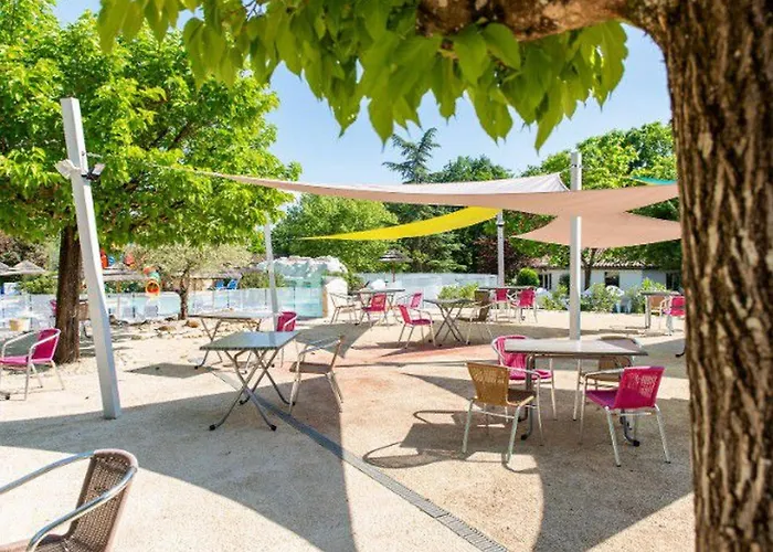 Mobil Spacieux 4 Avec Terrasse - Api-1-52-326 *