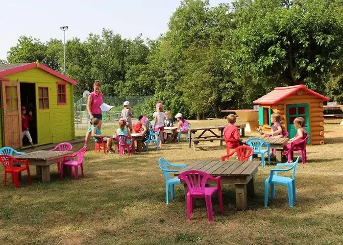 Kamp alanı Mobil Spacieux 4 Avec Terrasse - Api-1-52-326 *